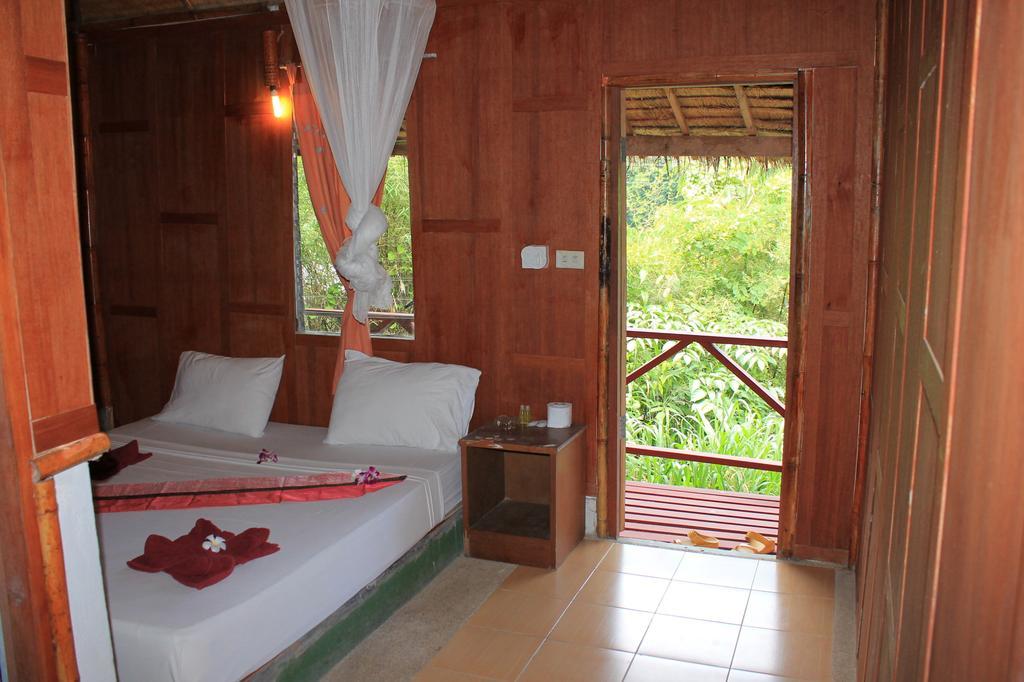 Bamboo Mountain View Phi Phi Resort Phòng bức ảnh