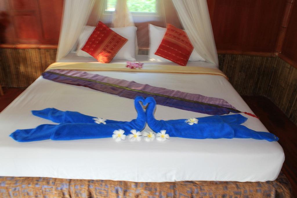 Bamboo Mountain View Phi Phi Resort Phòng bức ảnh