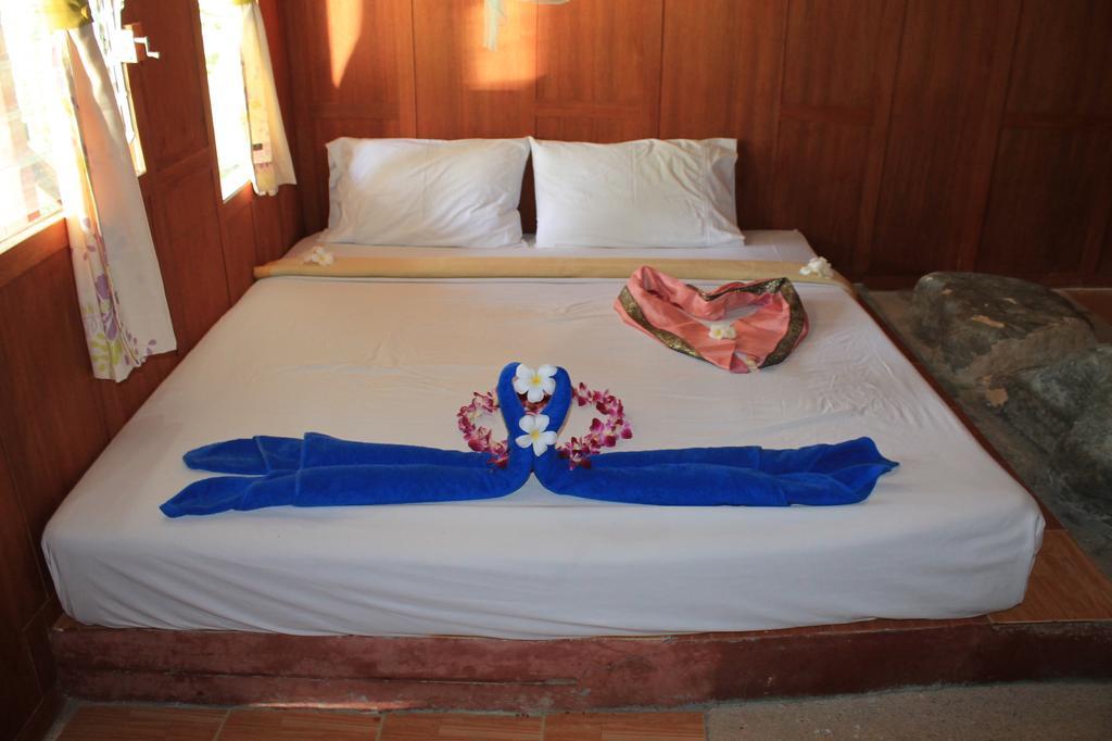 Bamboo Mountain View Phi Phi Resort Phòng bức ảnh