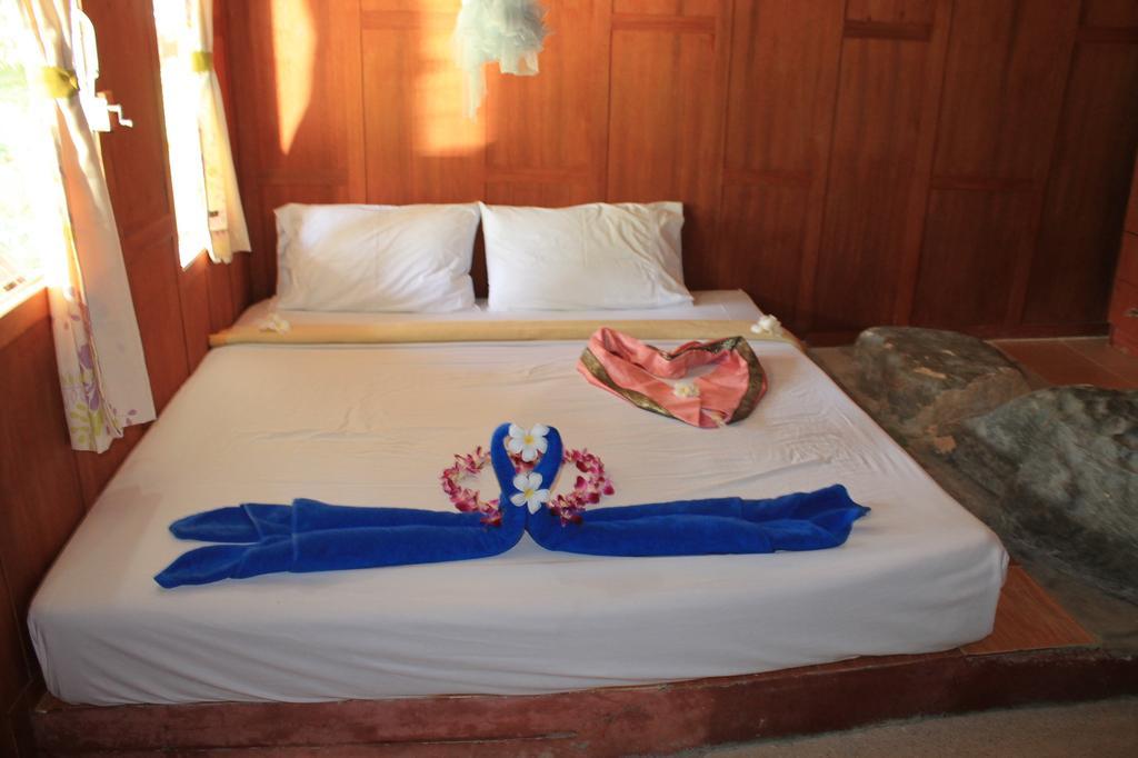 Bamboo Mountain View Phi Phi Resort Phòng bức ảnh
